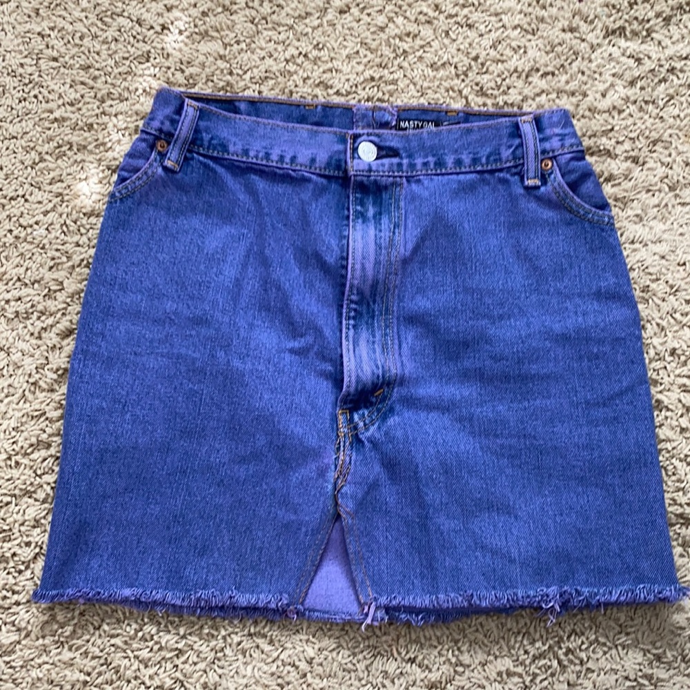 Vintage Levi’s (by the way of NastyGal) purple high waisted jean skirt